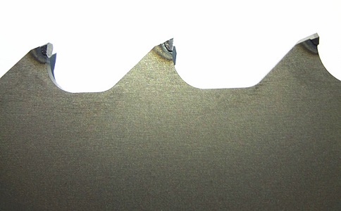 湘西如何处理双金属带锯条牙尖变色，提升切割使用寿命？